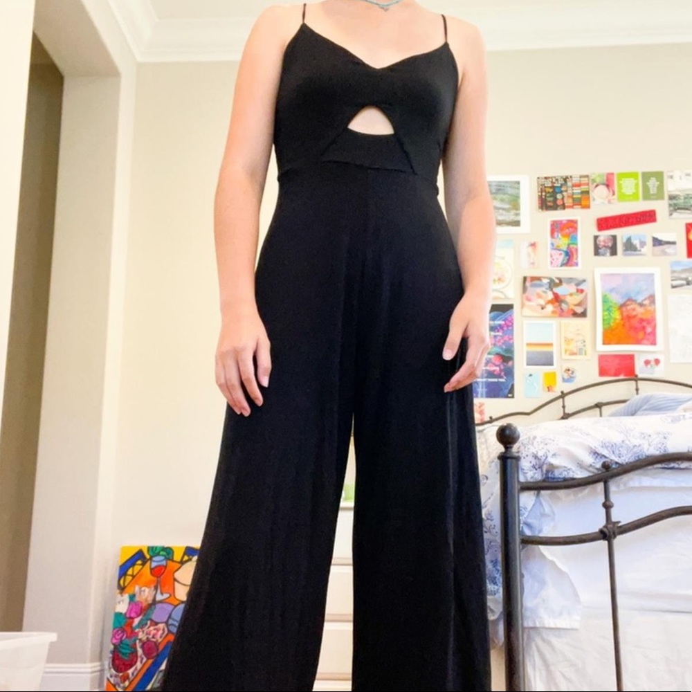 BLACK JUMPSUIT